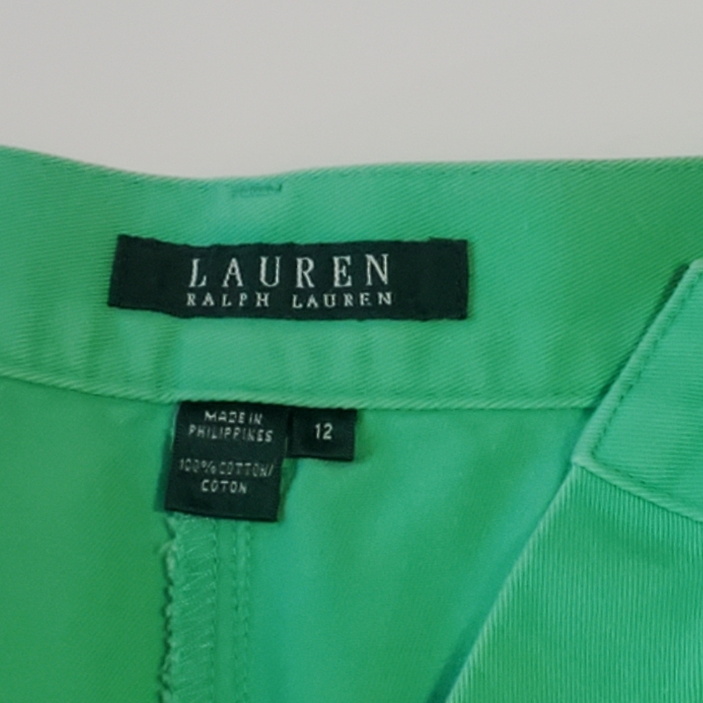 Lauren Ralph Lauren Green Khaki Shorts Women's Size 12 -  100% Cotton EUC - Picture 6 of 7